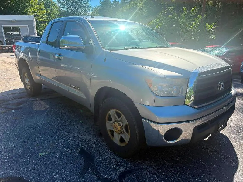 2011 TOYOTA TUNDRA VIN 5TFUM5F12BX024796 фото 1