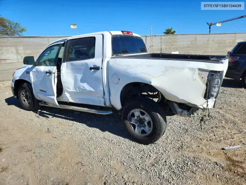 2011 Toyota Tundra Crewmax Sr5 VIN 5TFEY5F15BX104439 фото 2