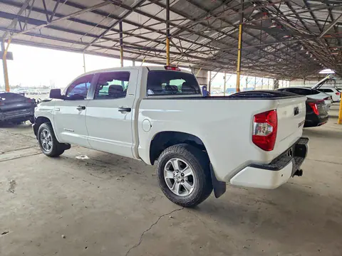 2016 Toyota Tundra VIN 5TFEW5F11GX211517 фото 2