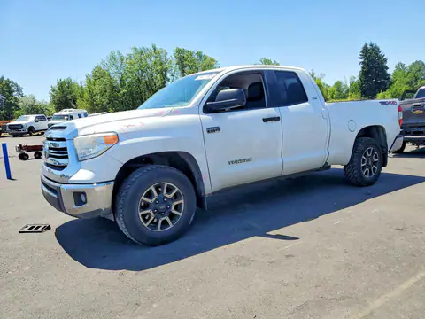 5TFUY5F14HX617945 Toyota Tundra 2017 — повреждение Боковая часть, фото до ремонта