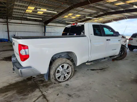 2017 Toyota Tundra VIN 5TFRY5F1XHX226546 фото 3