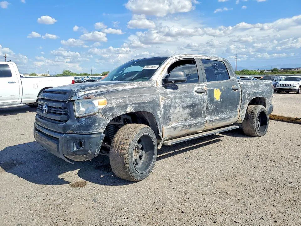 2017 Toyota Tundra VIN 5TFDW5F16HX595100 фото 1