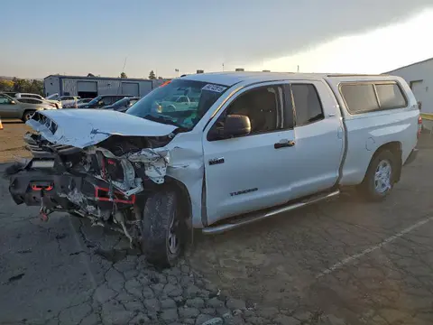 5TFUY5F11HX613027 — 2017 Toyota Tundra, Передняя часть (Front End), фото до ремонта