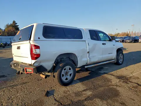 2017 Toyota Tundra VIN 5TFUY5F11HX613027 фото 3