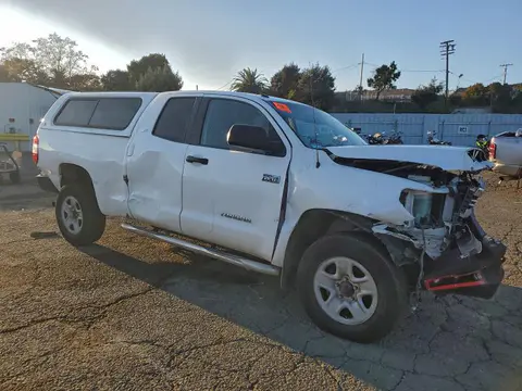 2017 Toyota Tundra VIN 5TFUY5F11HX613027 фото 4