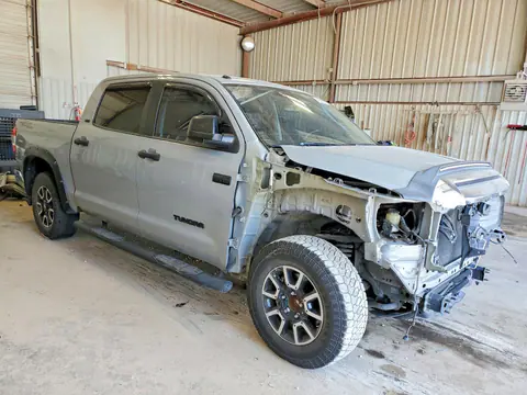 2018 Toyota Tundra VIN 5TFEY5F12JX231339 фото 4
