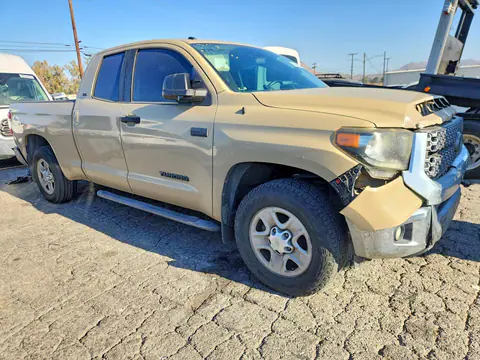 2018 Toyota Tundra VIN 5TFRY5F17JX235968 фото 4