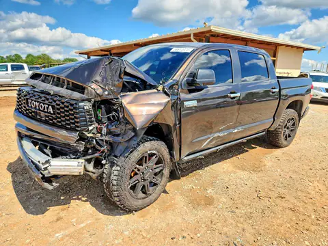 5TFAY5F19LX887975 — 2020 Toyota Tundra, Передняя часть (Front End), фото до ремонта