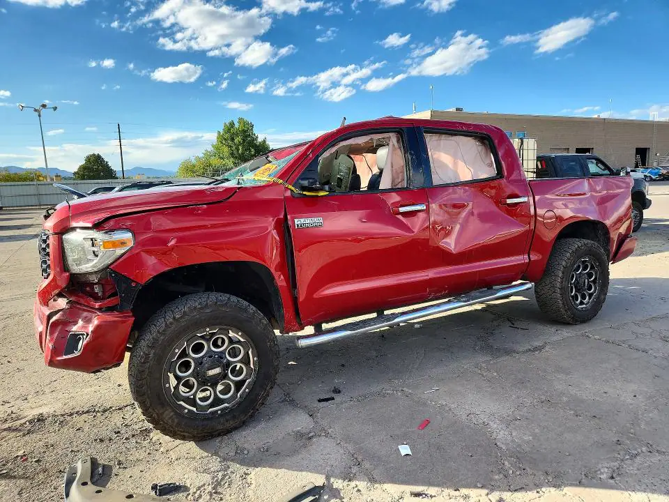 5TFAY5F16LX952300 Toyota Tundra 2020 — повреждение Опрокидывание, фото до ремонта