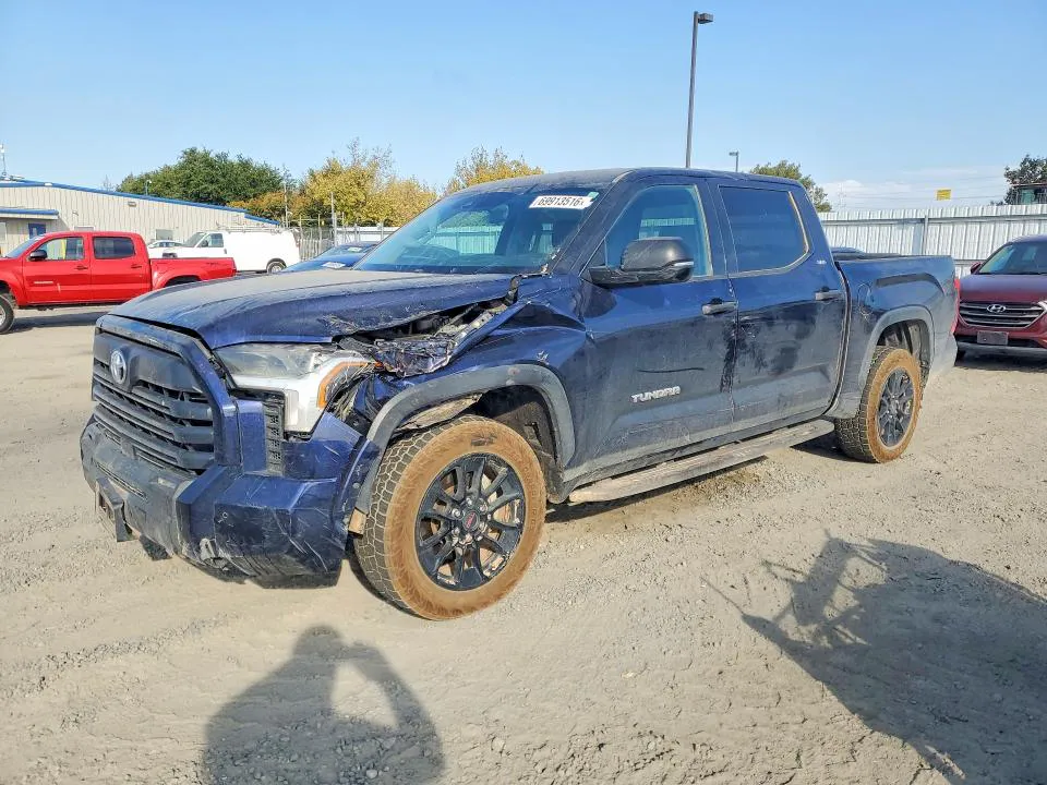 2022 Toyota Tundra VIN 5TFLA5DB7NX016682 фото 1