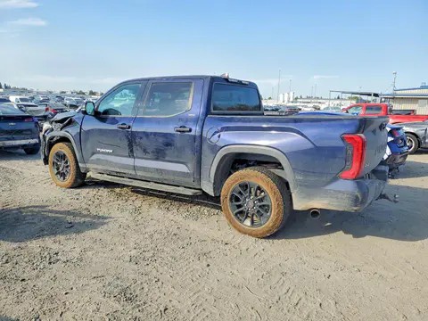 2022 Toyota Tundra VIN 5TFLA5DB7NX016682 фото 2
