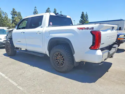 2023 Toyota Tundra VIN 5TFLA5DB4PX124180 фото 2