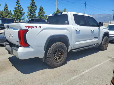 2023 Toyota Tundra VIN 5TFLA5DB4PX124180 фото 3