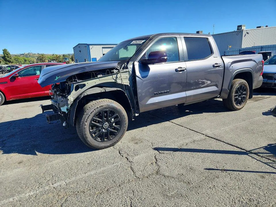 2024 Toyota Tundra VIN 5TFWA5DB8RX193437 фото 1