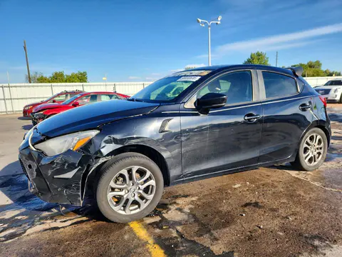 3MYDLBJV4LY703286 — 2020 Toyota Yaris Hatchback, Передняя часть (Front End), фото до ремонта