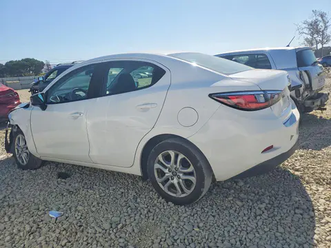 2017 Toyota YARIS IA VIN 3MYDLBYV2HY180119 фото 2