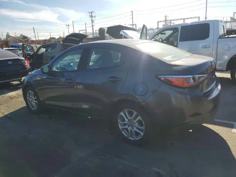2017 Toyota YARIS IA VIN 3MYDLBYV0HY163092 фото 2