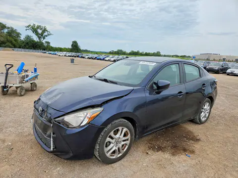 3MYDLBYV2JY329845 — 2018 Toyota Yaris IA, Передняя часть (Front End), фото до ремонта