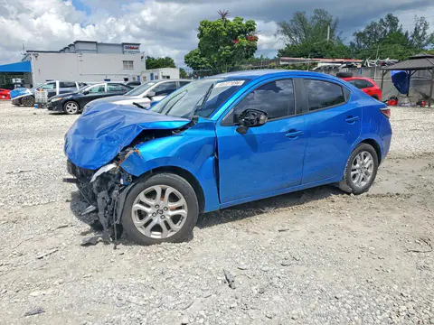 3MYDLBYV0JY333716 — 2018 Toyota Yaris IA, Передняя часть (Front End), фото до ремонта