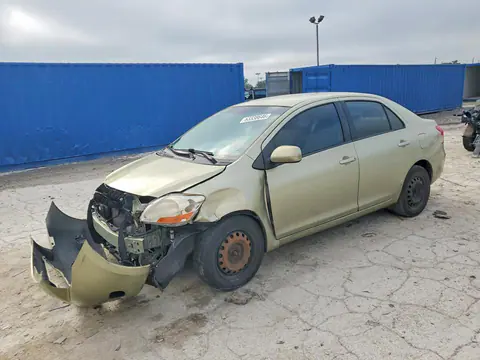 JTDBT923X71062215 — 2007 Toyota Yaris, Передняя часть (Front End), фото до ремонта