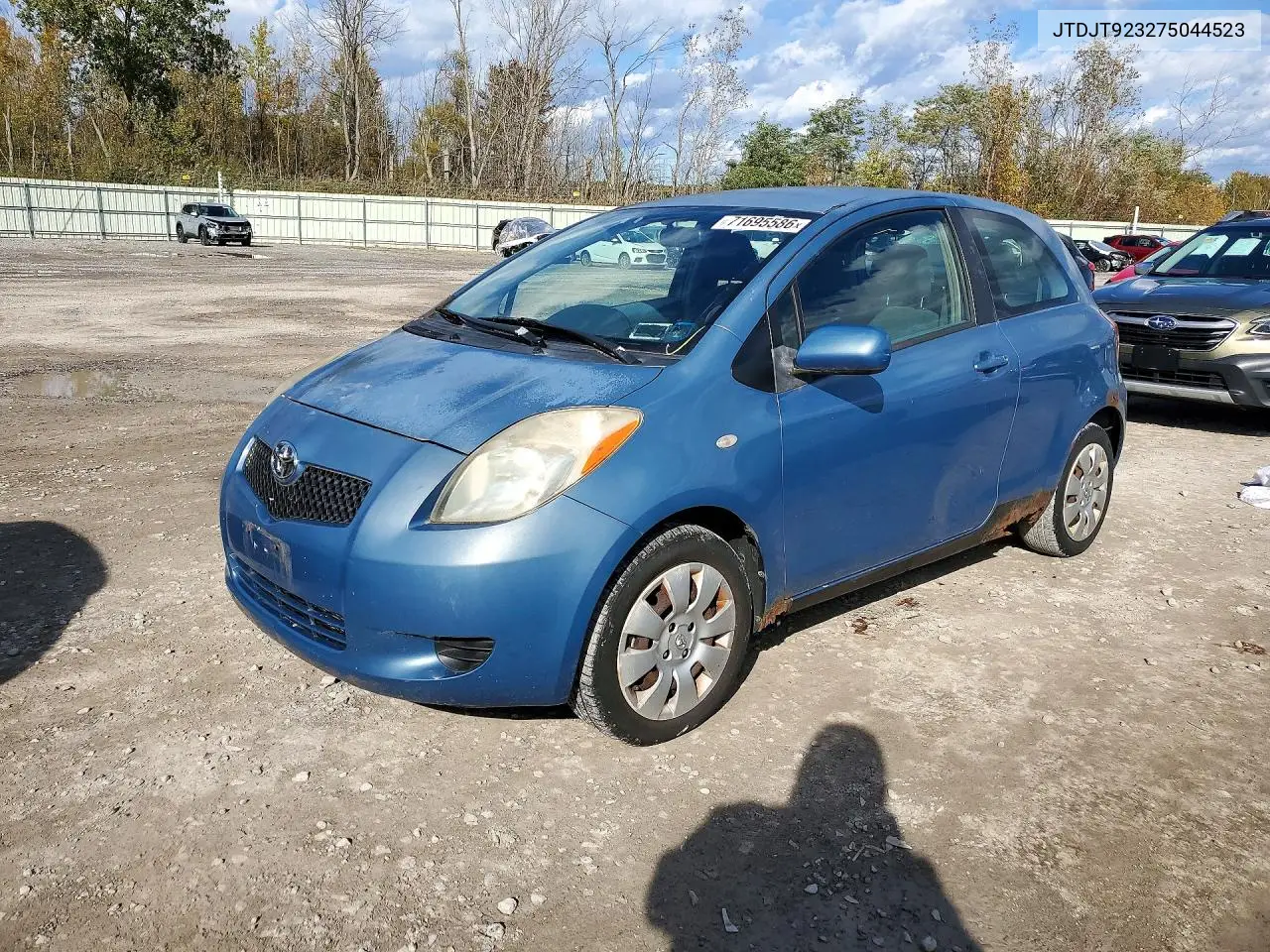 2007 Toyota Yaris Base VIN JTDJT923275044523 фото 1