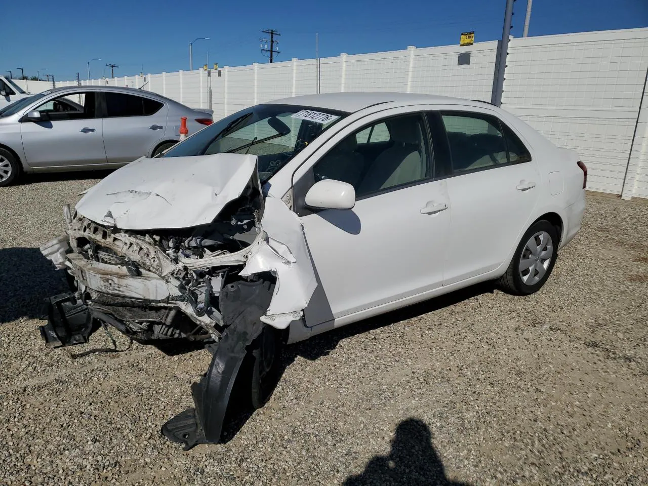2008 Toyota Yaris Base VIN JTDBT923781200682 фото 1