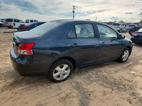 2008 Toyota Yaris Base VIN JTDBT923284028656 фото 3