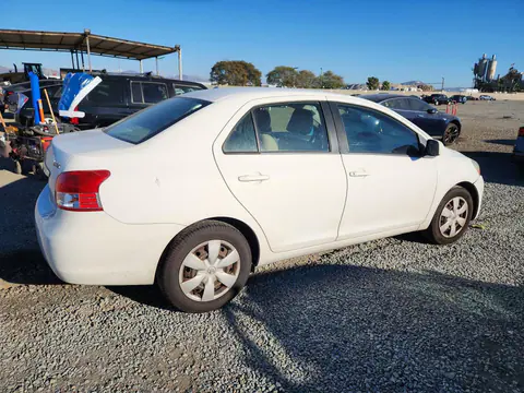 2008 Toyota Yaris Base VIN JTDBT923181204520 фото 3