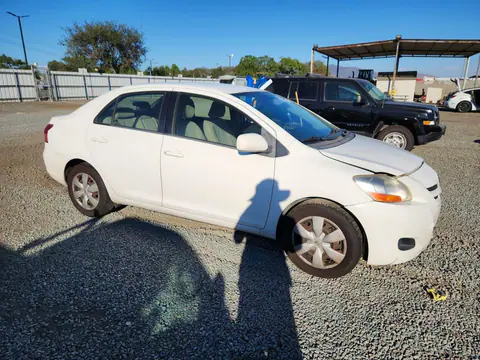 2008 Toyota Yaris Base VIN JTDBT923181204520 фото 4
