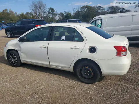 2009 Toyota Yaris Base VIN JTDBT903694061373 фото 2