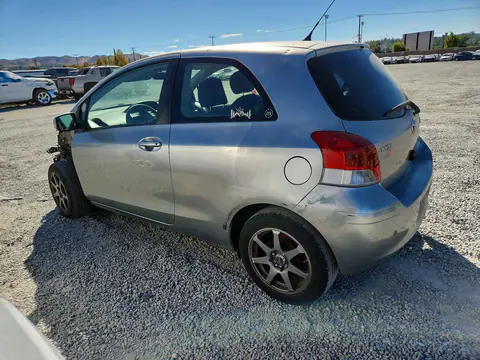 2010 Toyota Yaris Base VIN JTDJT4K37A5291689 фото 2