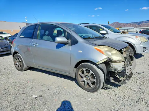 2010 Toyota Yaris Base VIN JTDJT4K37A5291689 фото 4