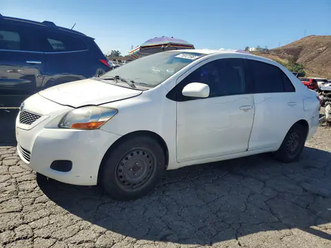 2010 Toyota Yaris Base VIN JTDBT4K32A1356153 фото 1