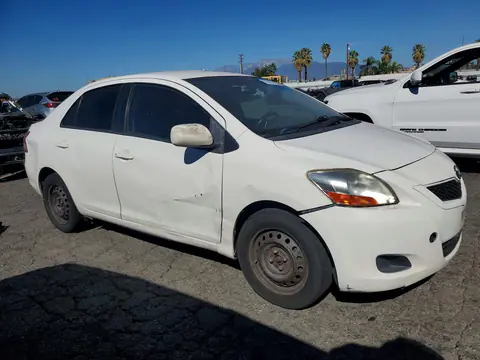 2010 Toyota Yaris Base VIN JTDBT4K32A1356153 фото 4