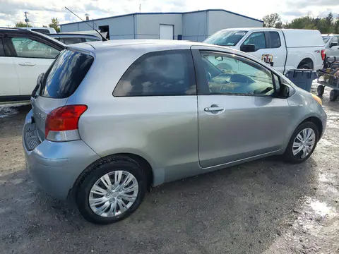 2010 Toyota Yaris Base VIN JTDJT4K31A5282311 фото 3