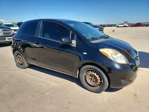 2011 Toyota Yaris Base VIN JTDJT4K33B5336628 фото 4
