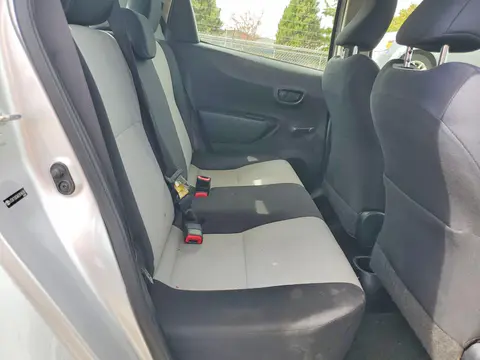 JTDKTUD36ED596761 — 2014 Toyota Yaris, Передняя часть, фото до ремонта
