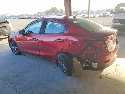 2019 Toyota Yaris VIN 3MYDLBYV7KY514443 фото 2