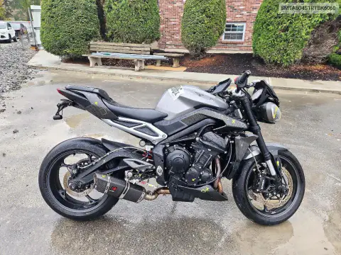 SMTA604S1RTBK6060 — 2024 Triumph Street Triple, Механические повреждения, фото до ремонта