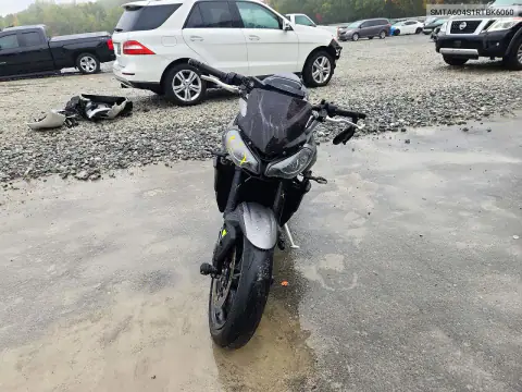 SMTA604S1RTBK6060 — 2024 Triumph Street Triple, фото 2 с аукциона Copart, Механические повреждения