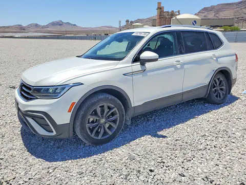 3VV3B7AX4PM022779 Volks Tiguan 2023 — повреждение Боковая часть, фото до ремонта