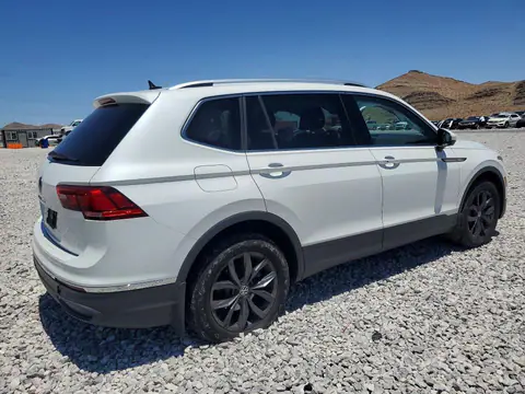 3VV3B7AX4PM022779 — 2023 Volks Tiguan, фото 3 с аукциона Copart 14.10.2026, Боковая часть