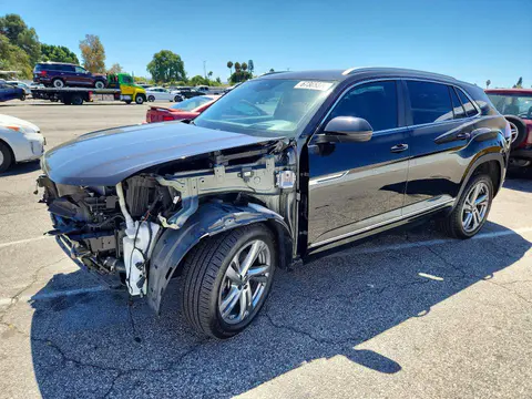1V2AE2CA8RC215674 — 2024 Volkswagen Atlas Cross Sport, Передняя часть (Front End), фото до ремонта