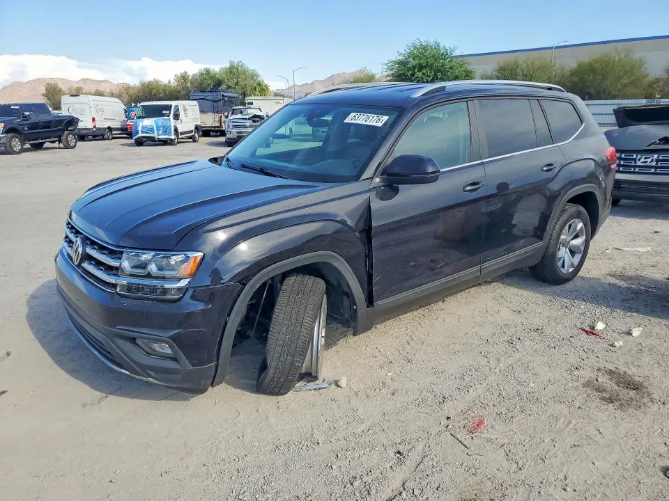 2018 Volkswagen Atlas VIN 1V2DR2CA9JC527427 фото 1