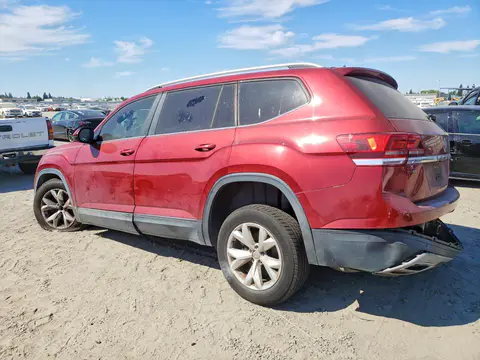 2018 Volkswagen Atlas VIN 1V2LR2CA1JC548767 фото 2