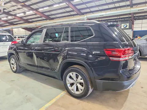 2018 Volkswagen Atlas VIN 1V2GR2CA1JC518248 фото 2