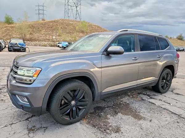 1V2MR2CA2JC592393 — 2018 Volkswagen Atlas, Град (Hail), фото до ремонта