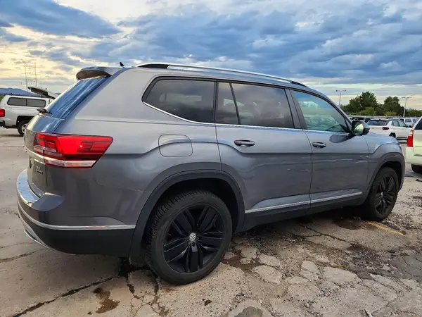 1V2MR2CA2JC592393 — 2018 Volkswagen Atlas, фото 3 с аукциона Copart, Град
