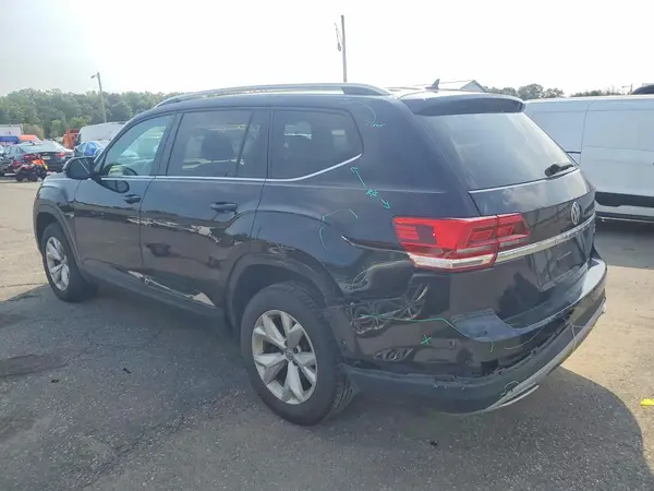 1V2GR2CAXJC531385 — 2018 Volkswagen Atlas, фото 2 с аукциона Copart 13.10.2026, Боковая часть