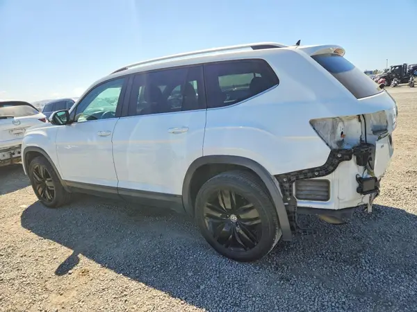 1V2KR2CA7JC558196 — 2018 Volkswagen Atlas, фото 2 с аукциона Copart, Задняя часть